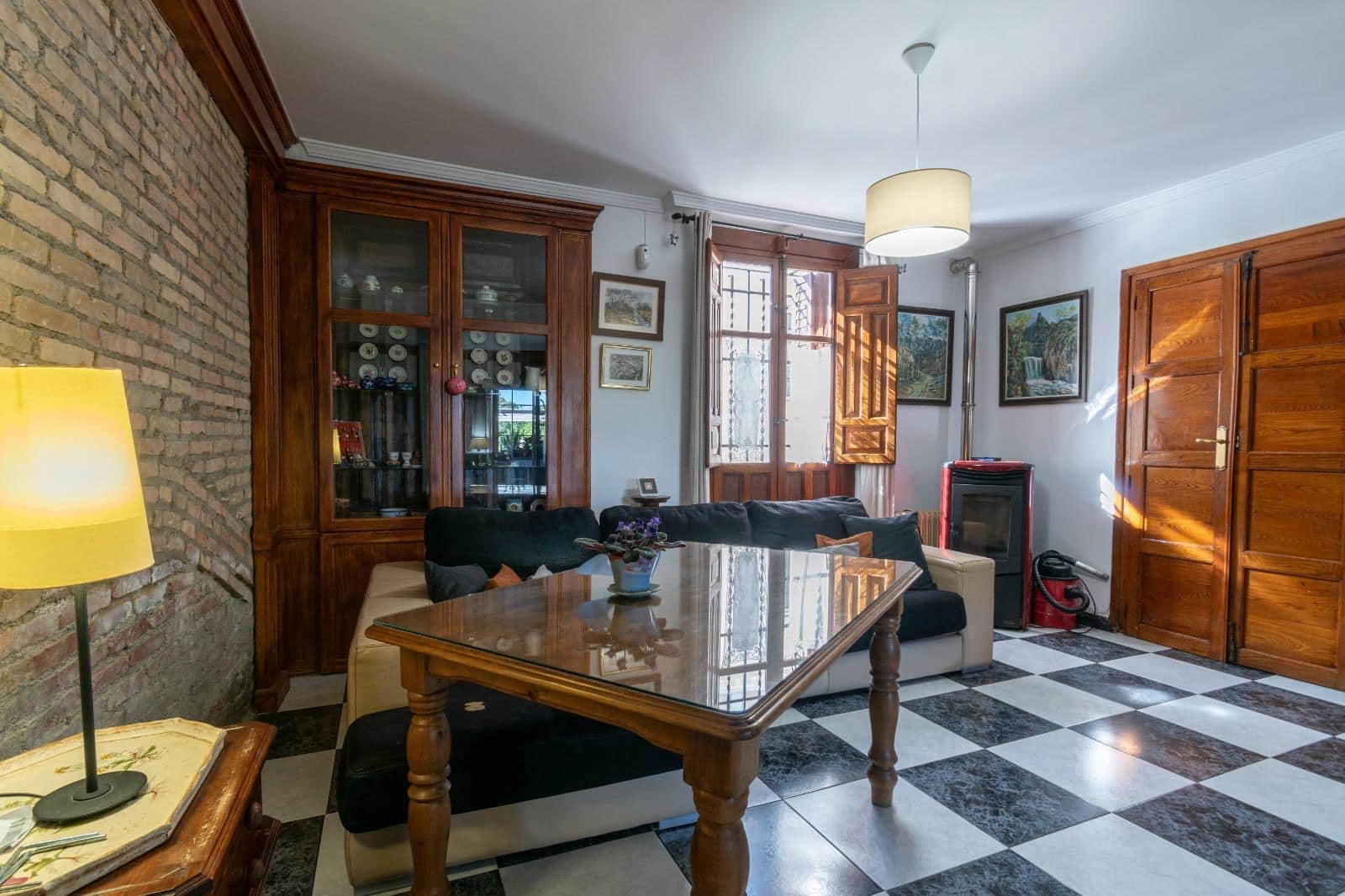 Chalet de 5 habitaciones en Vegas del Genil en venta con piscina - 350.000 € (Ref: 9814482)