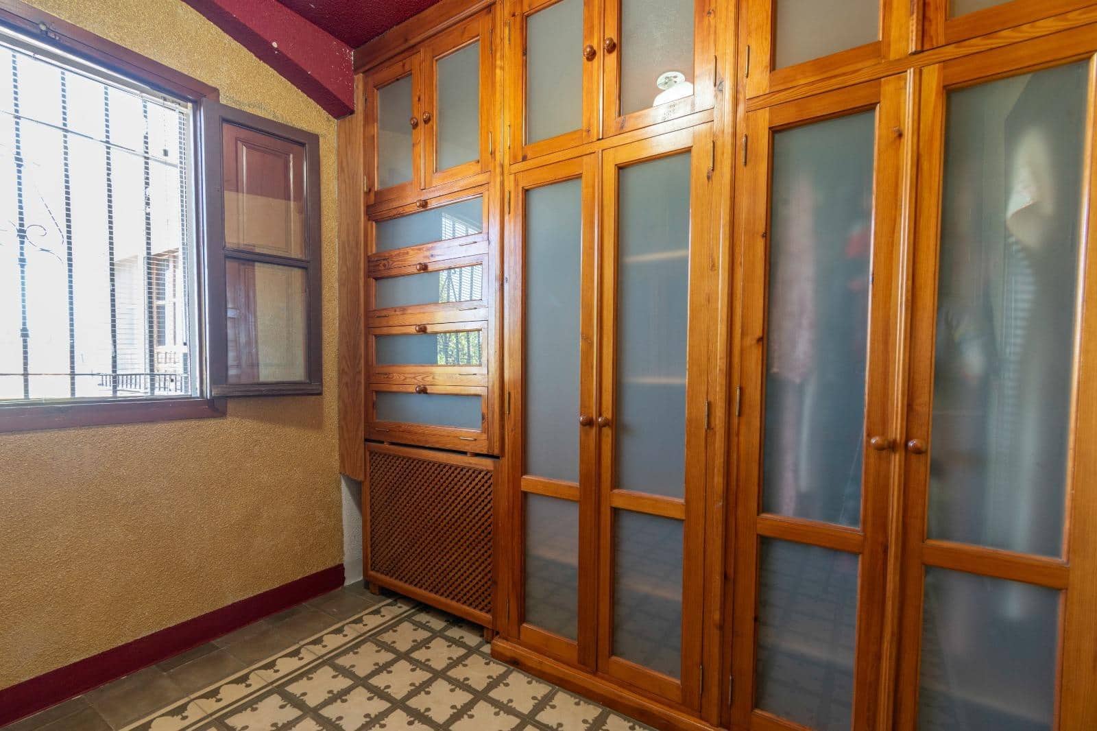 Chalet de 5 habitaciones en Vegas del Genil en venta con piscina - 350.000 € (Ref: 9814482)