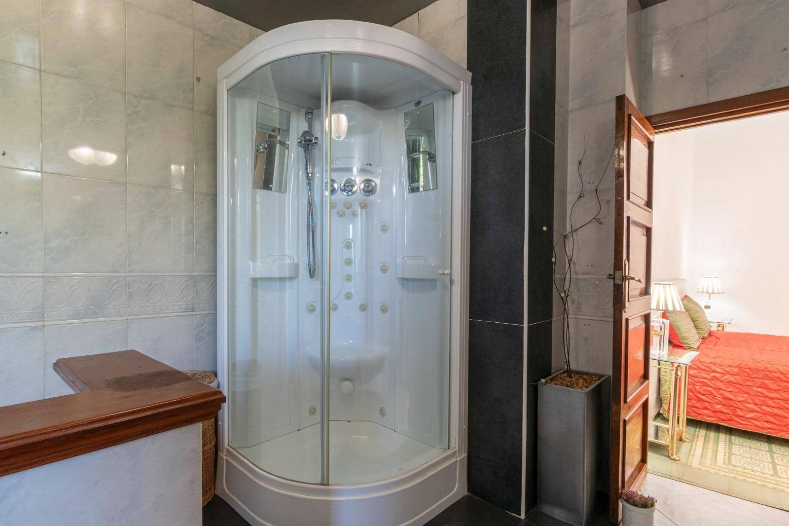Chalet de 5 habitaciones en Vegas del Genil en venta con piscina - 350.000 € (Ref: 9814482)