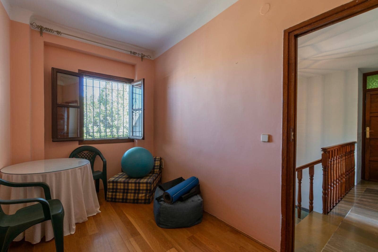 Chalet de 5 habitaciones en Vegas del Genil en venta con piscina - 350.000 € (Ref: 9814482)