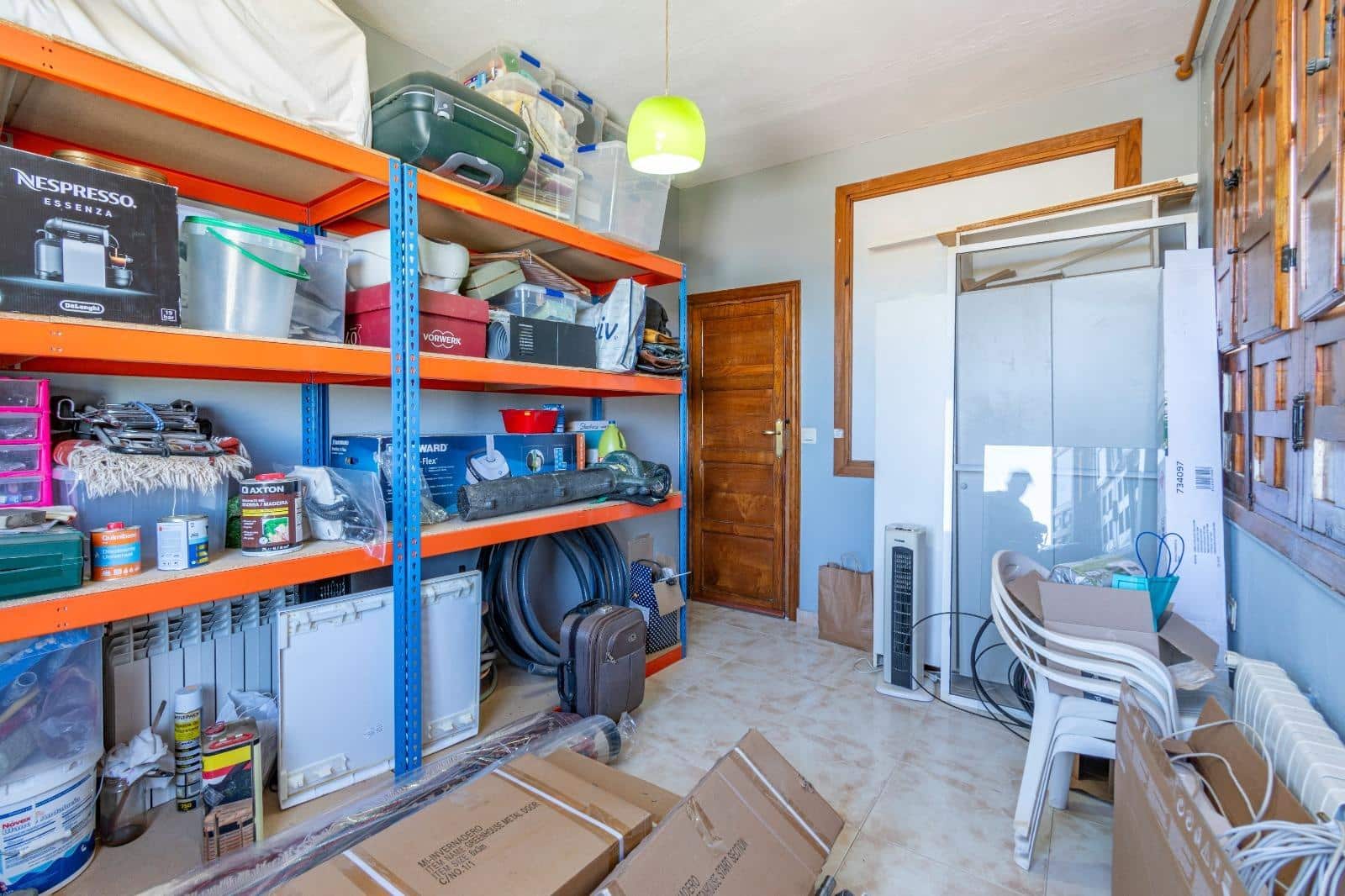 Chalet de 5 habitaciones en Vegas del Genil en venta con piscina - 350.000 € (Ref: 9814482)