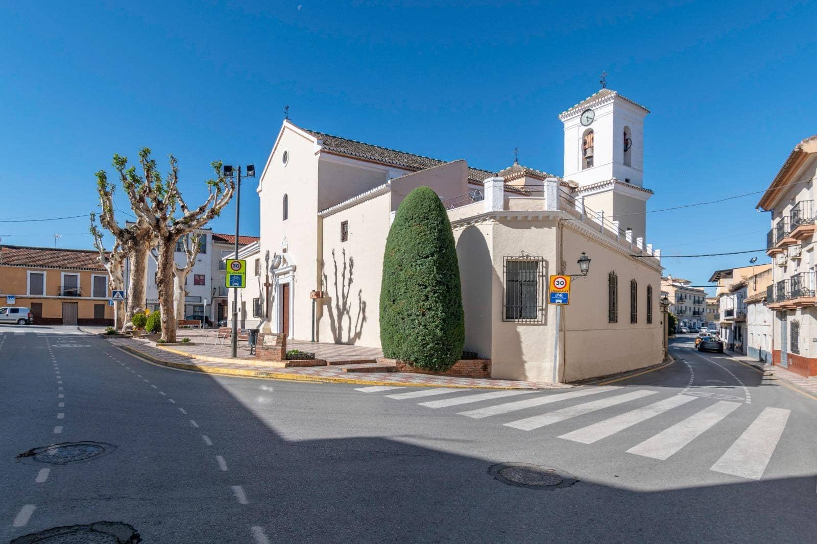 Chalet de 5 habitaciones en Vegas del Genil en venta con piscina - 350.000 € (Ref: 9814482)