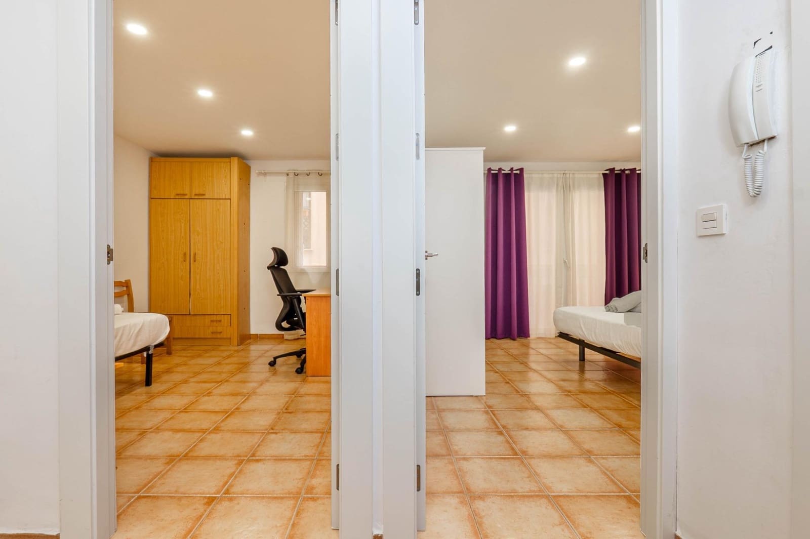 Piso de 3 habitaciones en Granada ciudad en venta - 260.000 € (Ref: 9814483)