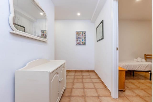 Piso de 3 habitaciones en Granada ciudad en venta - 260.000 € (Ref: 9814483)