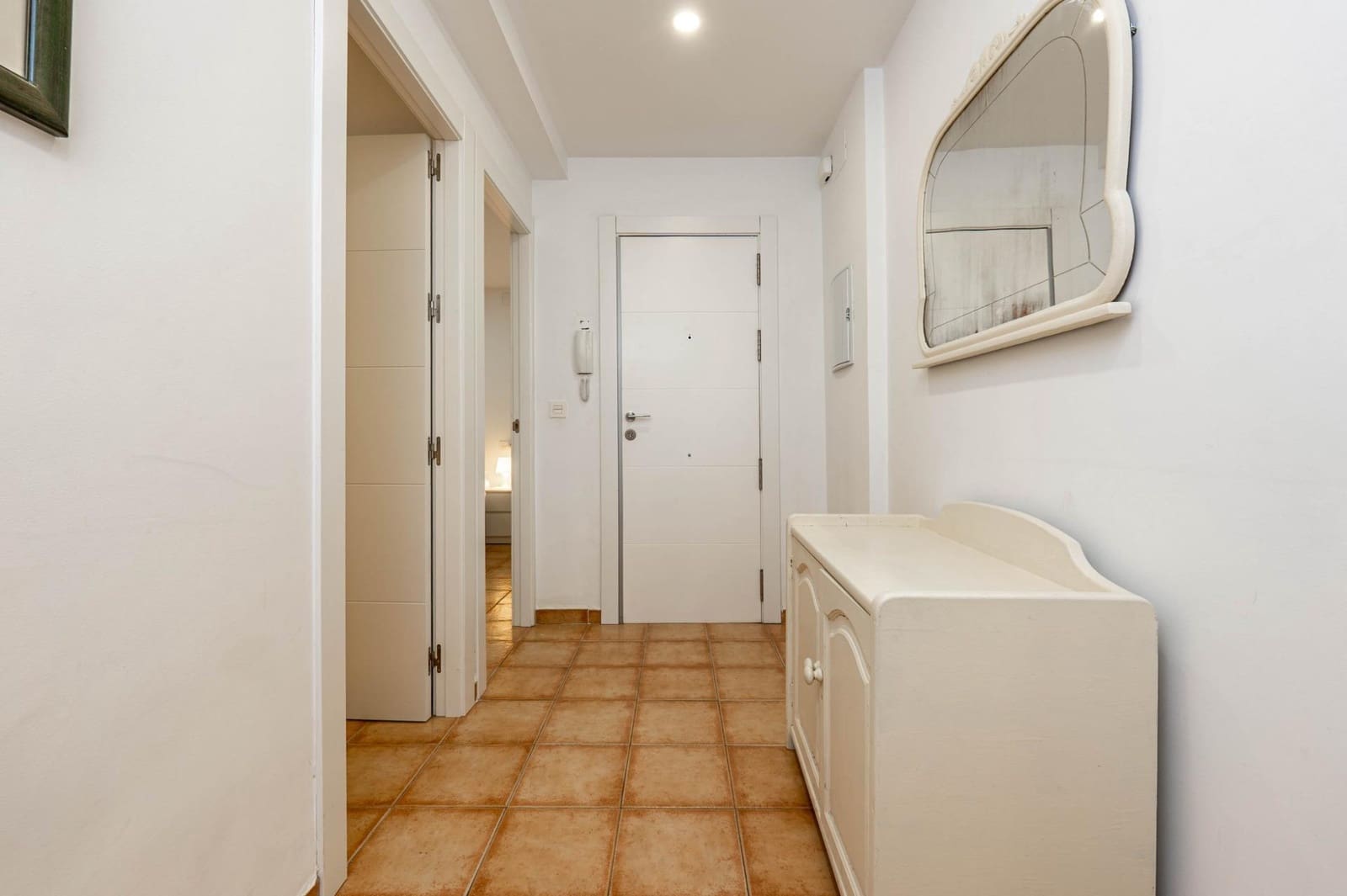 Piso de 3 habitaciones en Granada ciudad en venta - 260.000 € (Ref: 9814483)