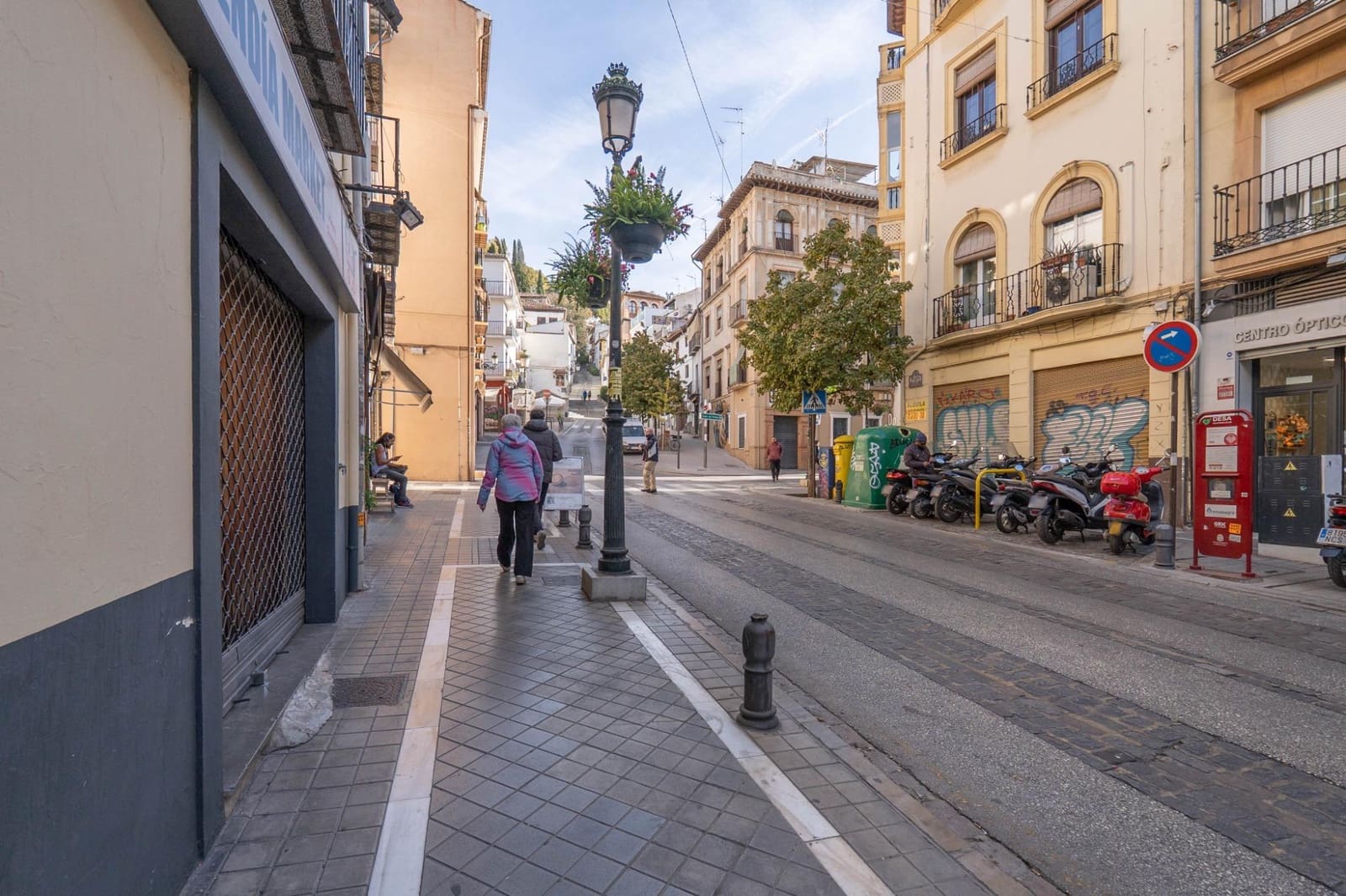 Piso de 3 habitaciones en Granada ciudad en venta - 260.000 € (Ref: 9814483)