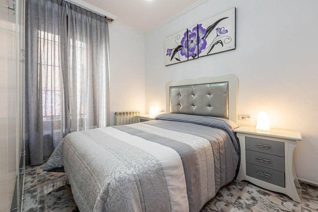 Piso de 3 habitaciones en Granada ciudad en venta - 280.000 € (Ref: 9814484)