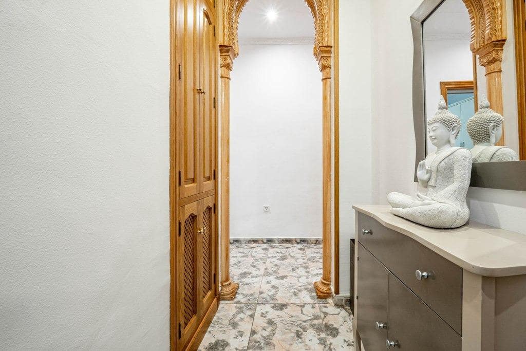 Piso de 3 habitaciones en Granada ciudad en venta - 280.000 € (Ref: 9814484)