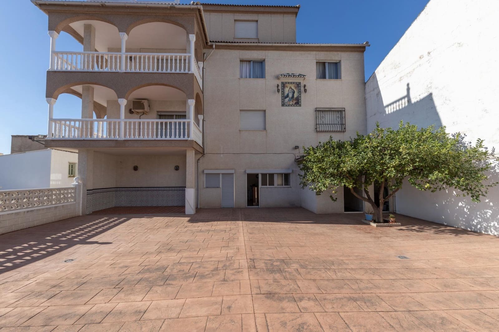5 bedroom Semi-detached Villa for sale in Jun - € 249,000 (Ref: 9814485)