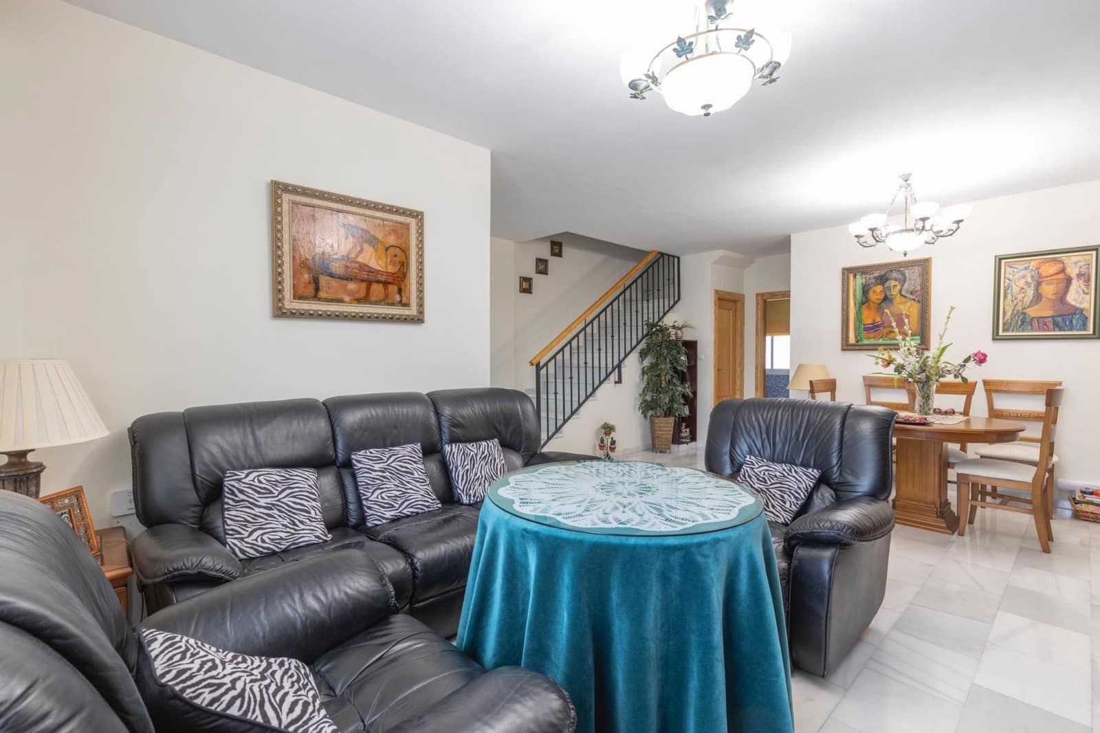 3 Zimmer Doppelhaus zu verkaufen in Belicena mit Garage - 235.000 € (Ref: 9814486)