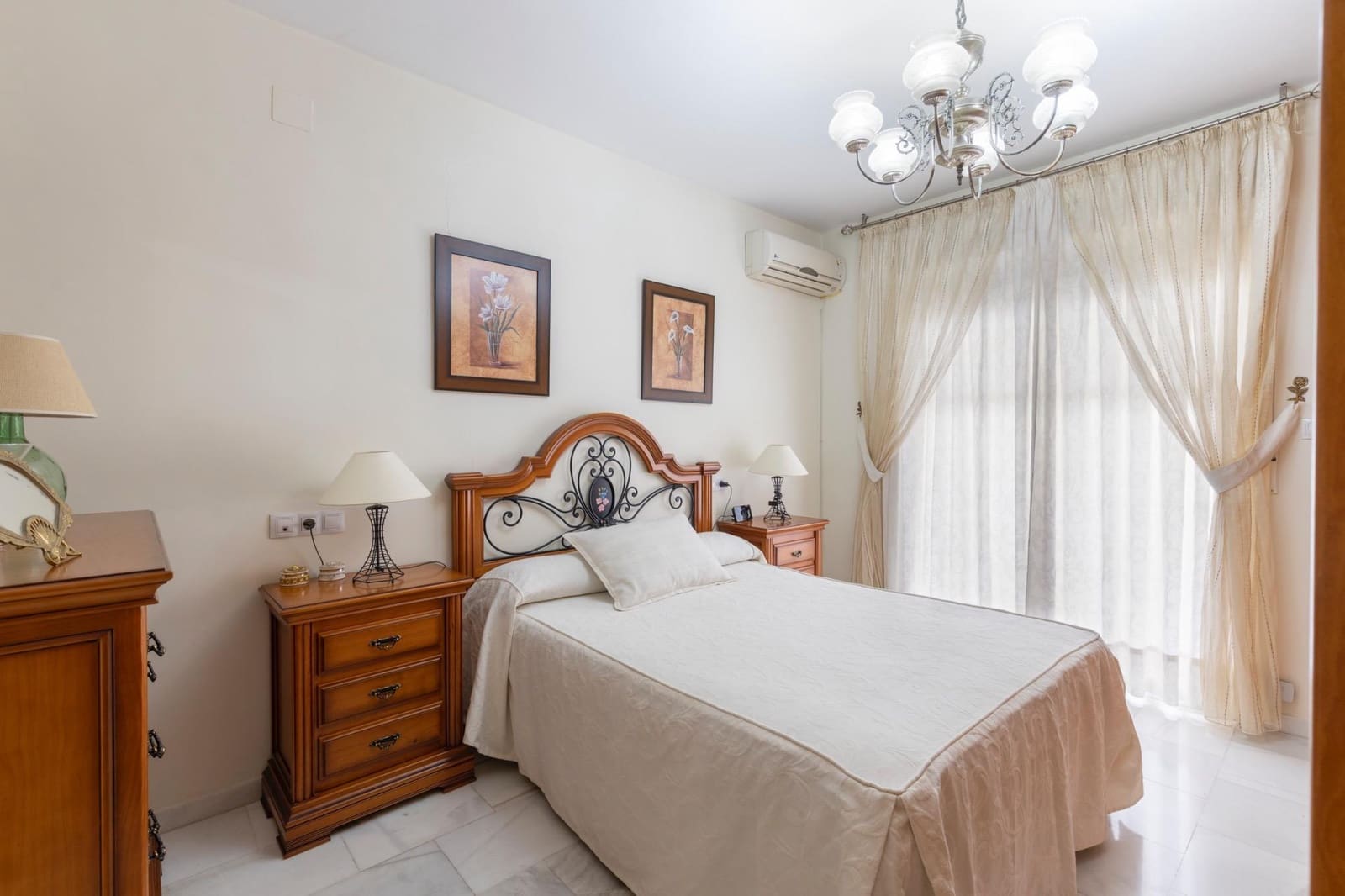 3 Zimmer Doppelhaus zu verkaufen in Belicena mit Garage - 235.000 € (Ref: 9814486)