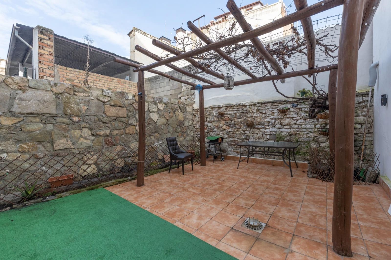 4 soverom Hus til salgs i Atarfe - € 150 000 (Ref: 9814487)
