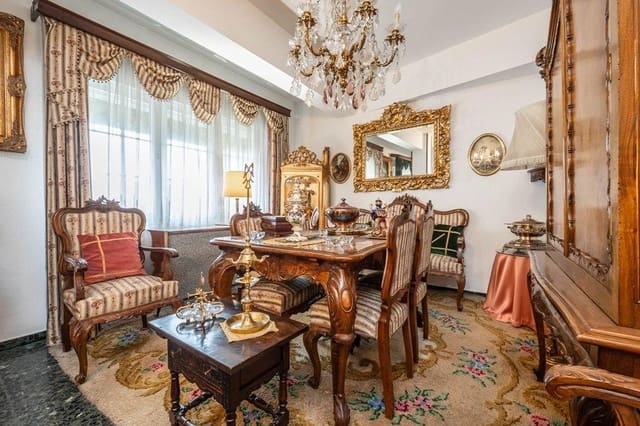 4 Zimmer Wohnung zu verkaufen in Centro - Sagrario, Granada Stadt mit Garage - 395.000 € (Ref: 9814488)