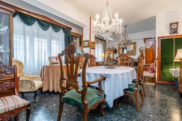 4 Zimmer Wohnung zu verkaufen in Centro - Sagrario, Granada Stadt mit Garage - 395.000 € (Ref: 9814488)