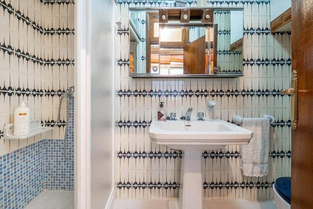 4 Zimmer Wohnung zu verkaufen in Granada Stadt mit Garage - 395.000 € (Ref: 9814488)