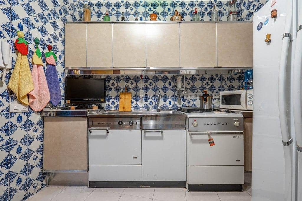 4 Zimmer Wohnung zu verkaufen in Granada Stadt mit Garage - 395.000 € (Ref: 9814488)