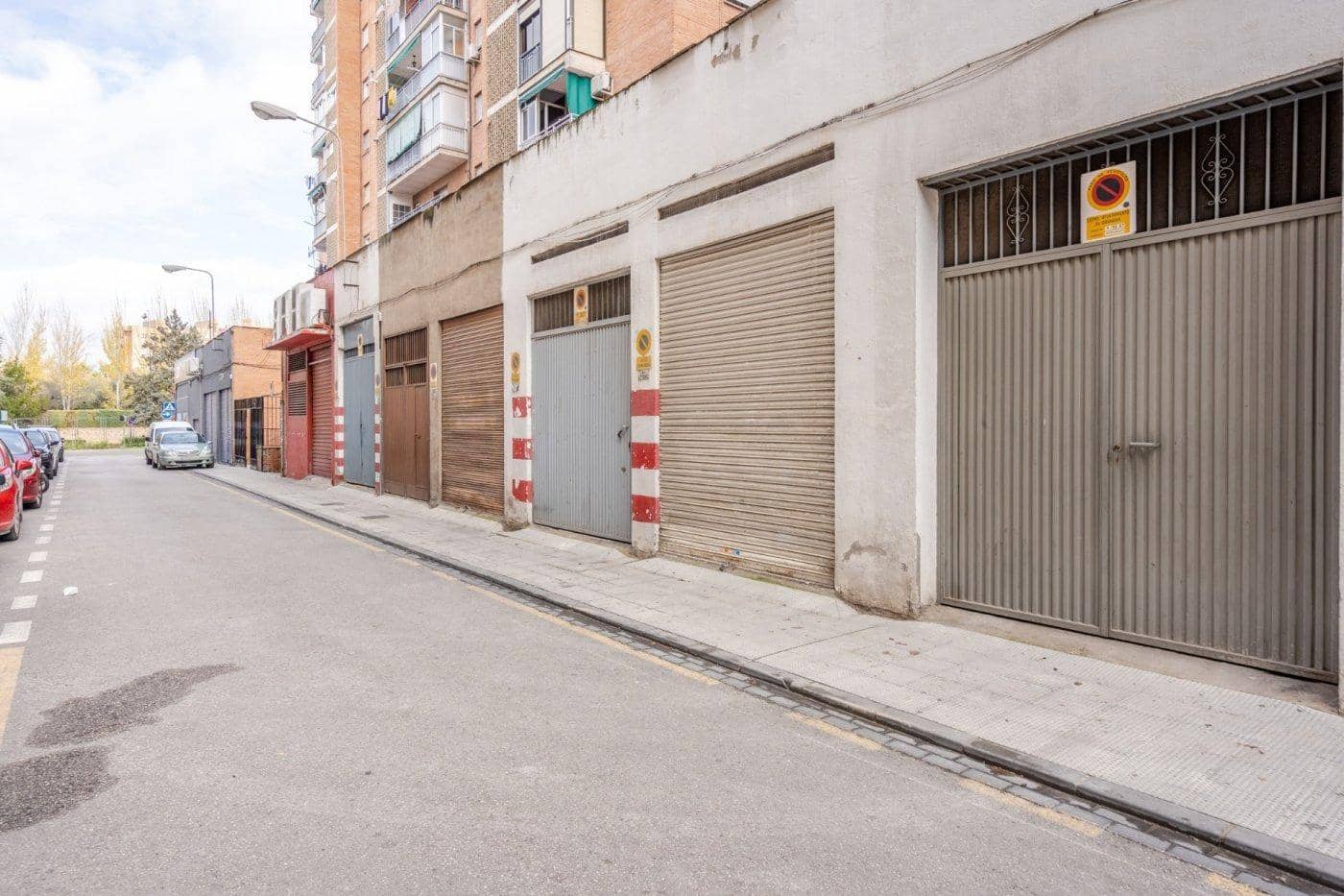 Comercial para venda em Granada cidade - 54 000 € (Ref: 9814490)