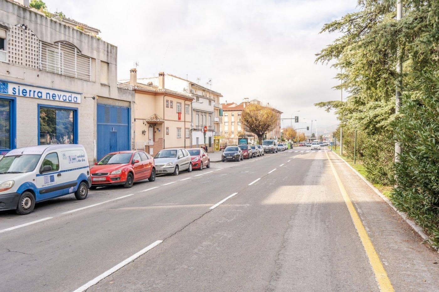 Comercial para venda em Granada cidade - 54 000 € (Ref: 9814490)
