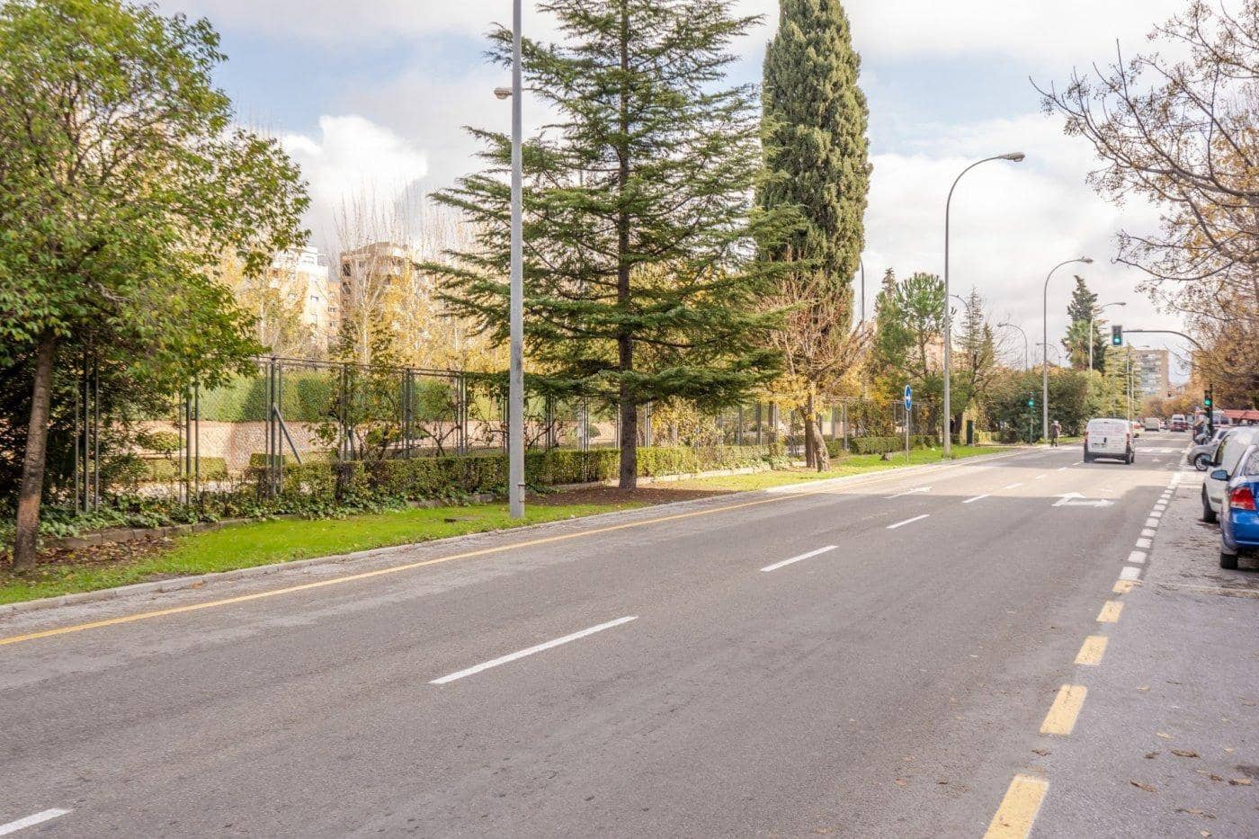 Comercial para venda em Granada cidade - 54 000 € (Ref: 9814490)