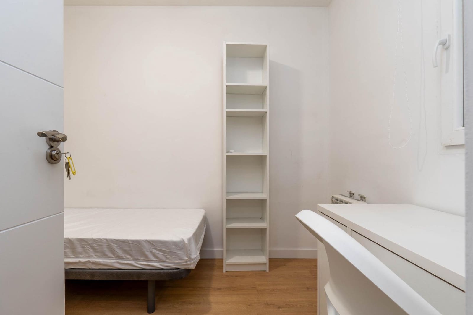Piso de 4 habitaciones en Granada ciudad en venta - 125.000 € (Ref: 9814491)