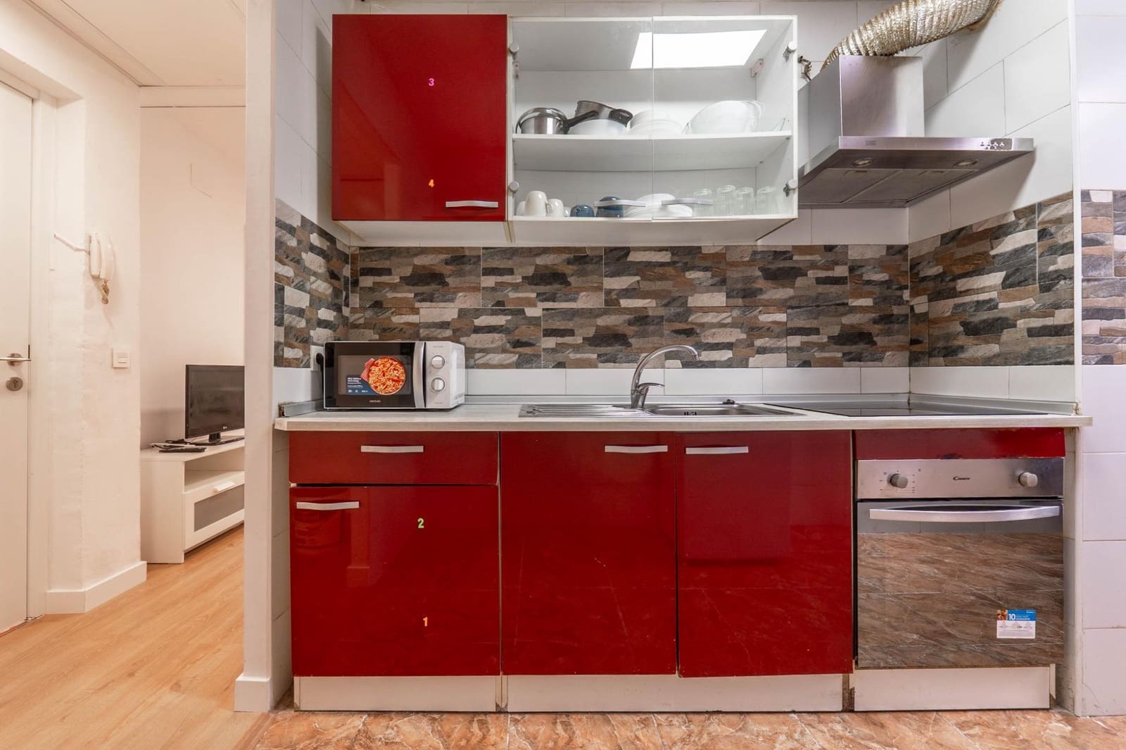 Piso de 4 habitaciones en Granada ciudad en venta - 125.000 € (Ref: 9814491)