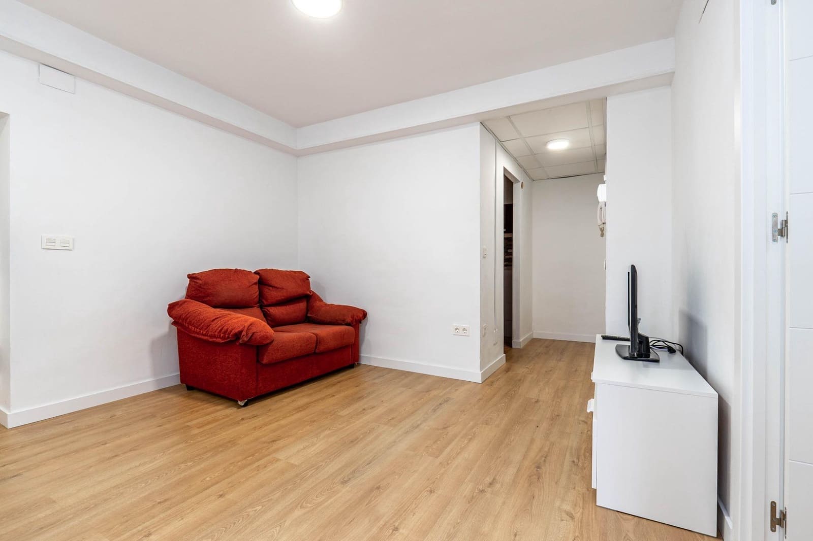 Piso de 4 habitaciones en Granada ciudad en venta - 125.000 € (Ref: 9814491)