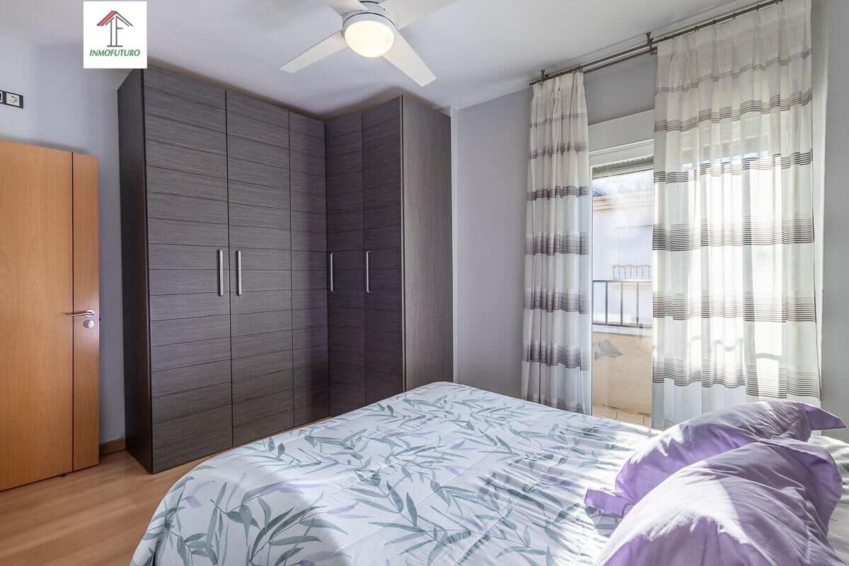 3 bedroom Flat for sale in Ogijares with garage - € 159,900 (Ref: 9814492)