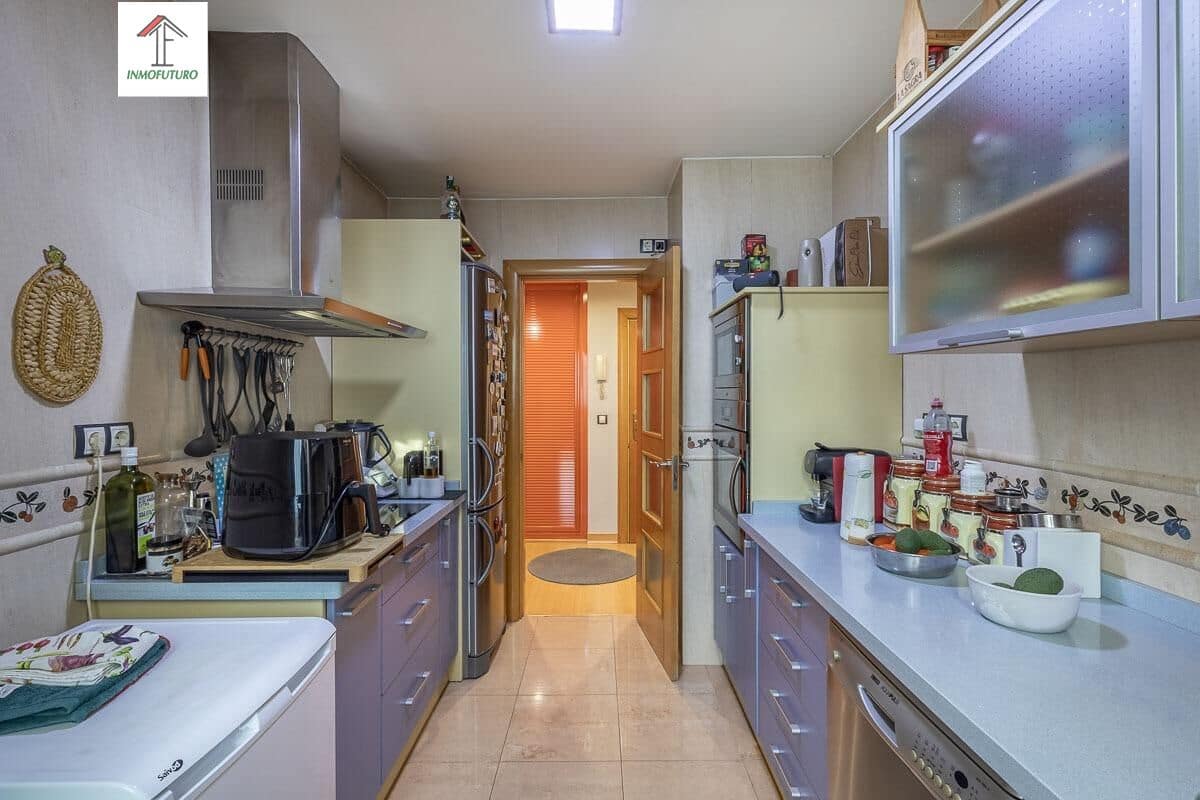 3 bedroom Flat for sale in Ogijares with garage - € 159,900 (Ref: 9814492)