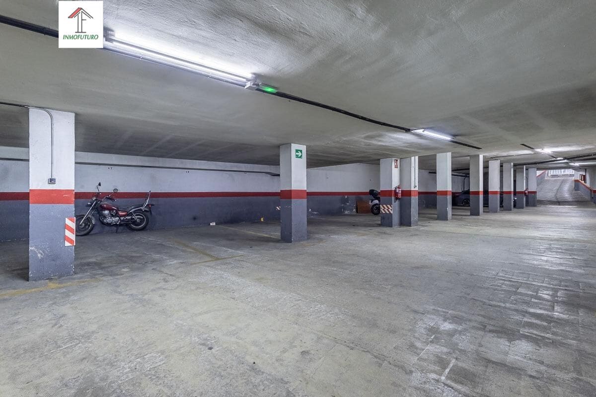 3 bedroom Flat for sale in Ogijares with garage - € 159,900 (Ref: 9814492)