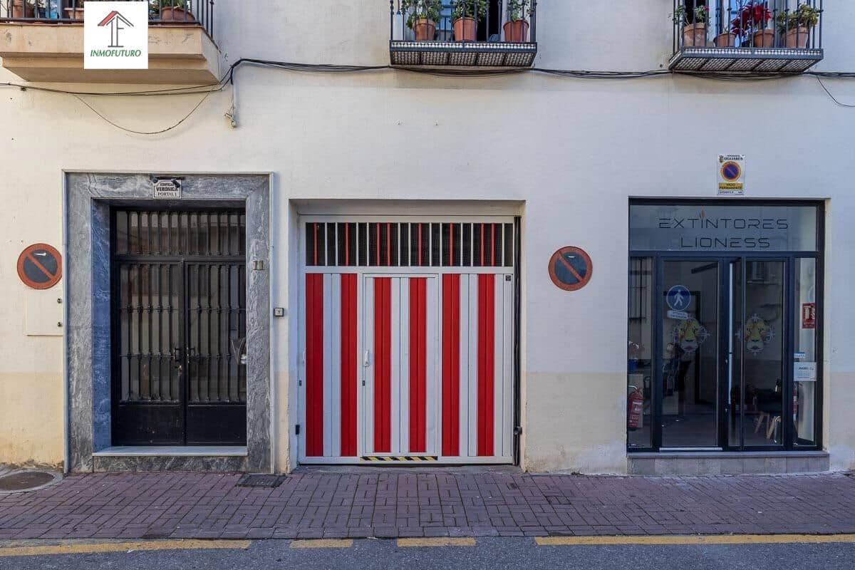 3 bedroom Flat for sale in Ogijares with garage - € 159,900 (Ref: 9814492)