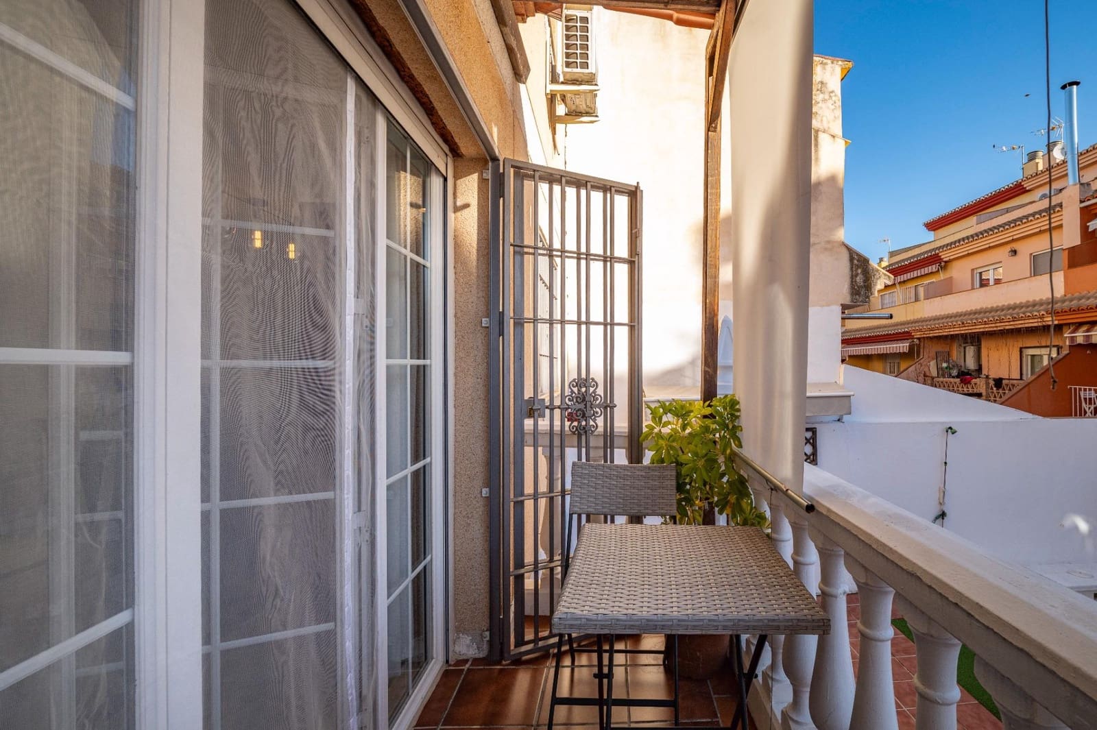 4 bedroom Terraced Villa for sale in Ogijares with pool garage - € 298,000 (Ref: 9814493)