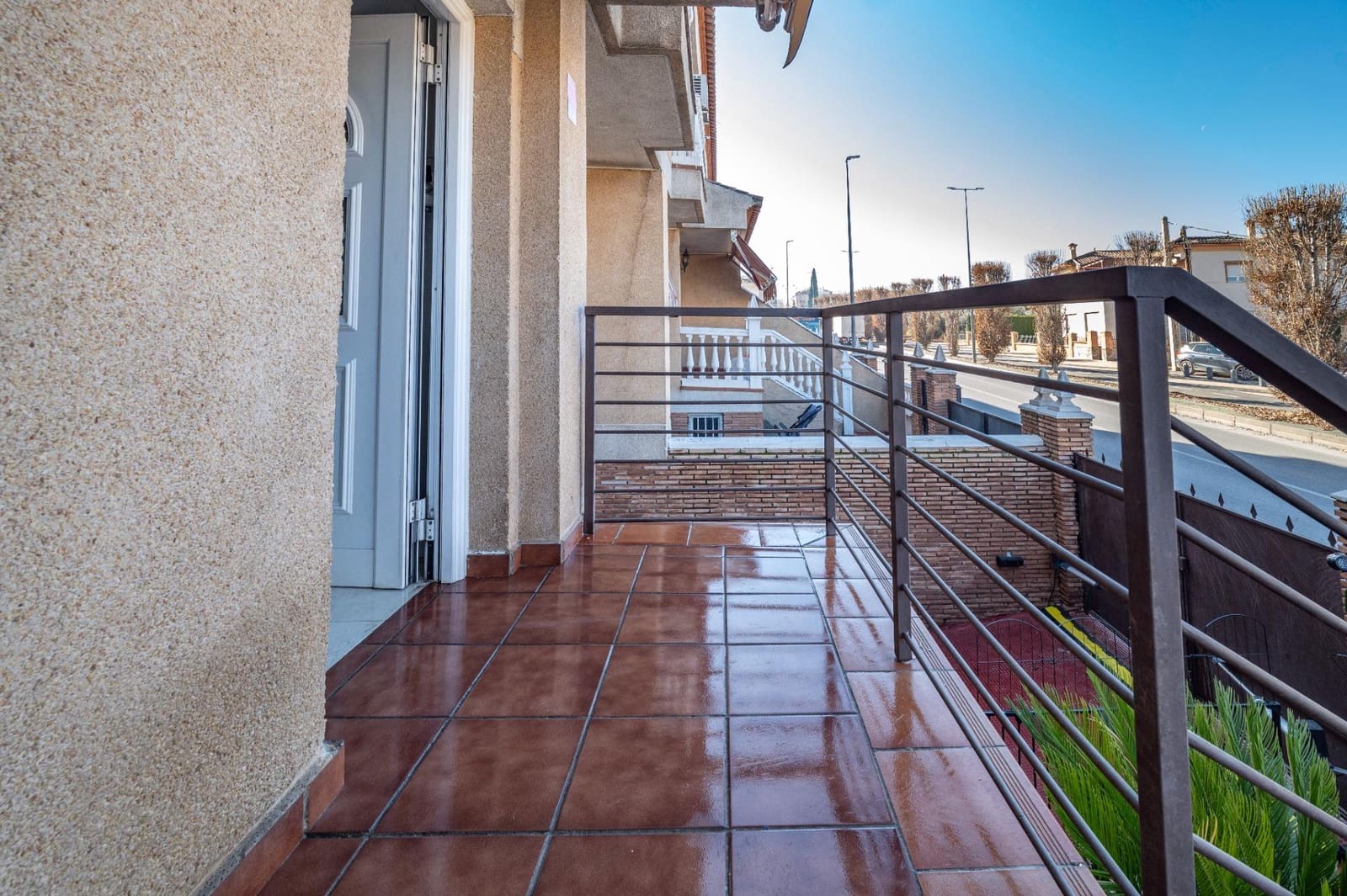 4 bedroom Terraced Villa for sale in Ogijares with pool garage - € 298,000 (Ref: 9814493)