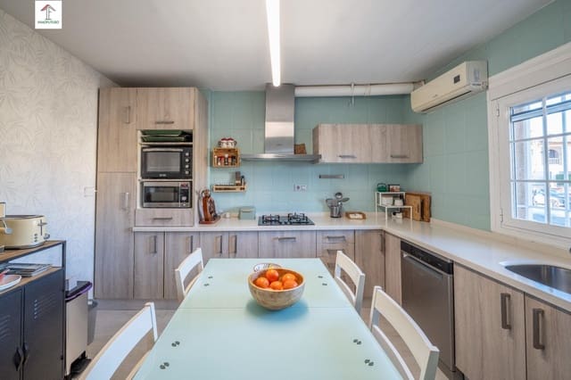 4 camera da letto Villetta a Schiera in vendita in Ogíjares con piscina garage - 319.000 € (Rif: 9814494)