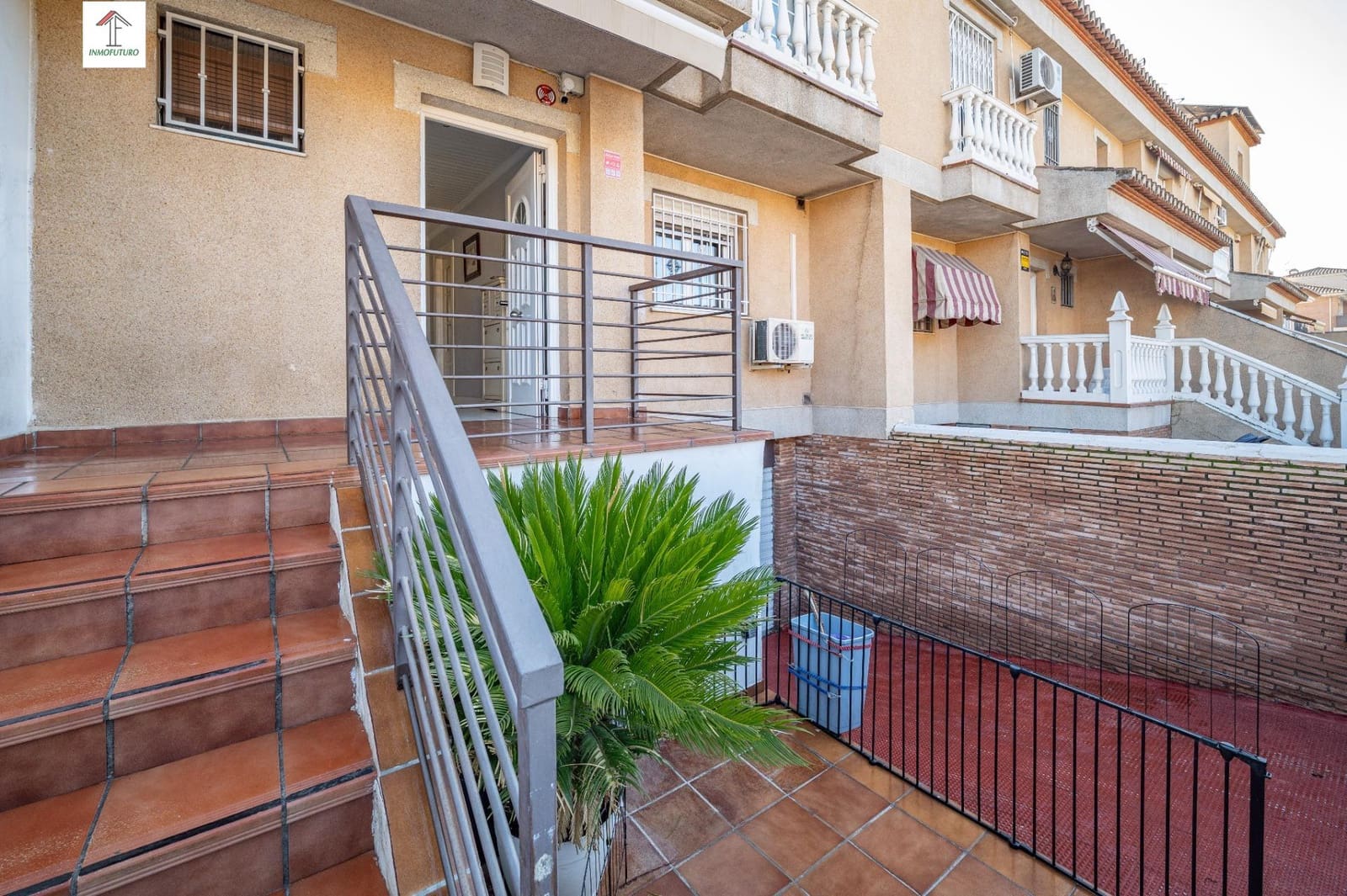 4 camera da letto Villetta a Schiera in vendita in Ogijares con piscina garage - 319.000 € (Rif: 9814494)