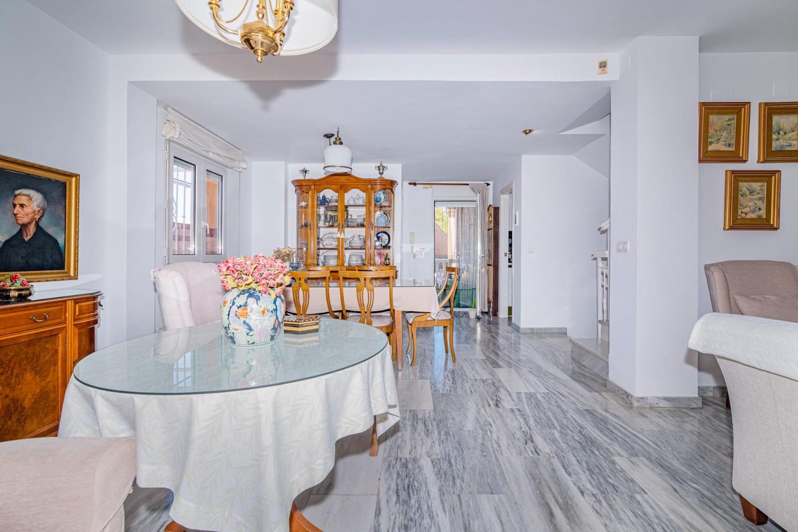 5 bedroom Semi-detached Villa for sale in Jun with pool garage - € 279,900 (Ref: 9814496)