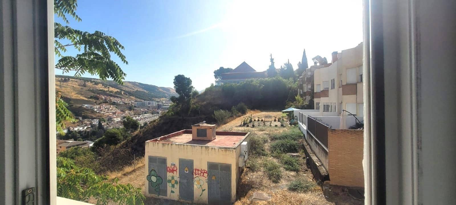 Chalet de 5 habitaciones en Granada ciudad en venta - 630.000 € (Ref: 9814497)