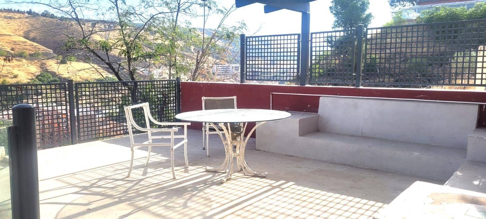 Chalet de 5 habitaciones en Granada ciudad en venta - 630.000 € (Ref: 9814497)