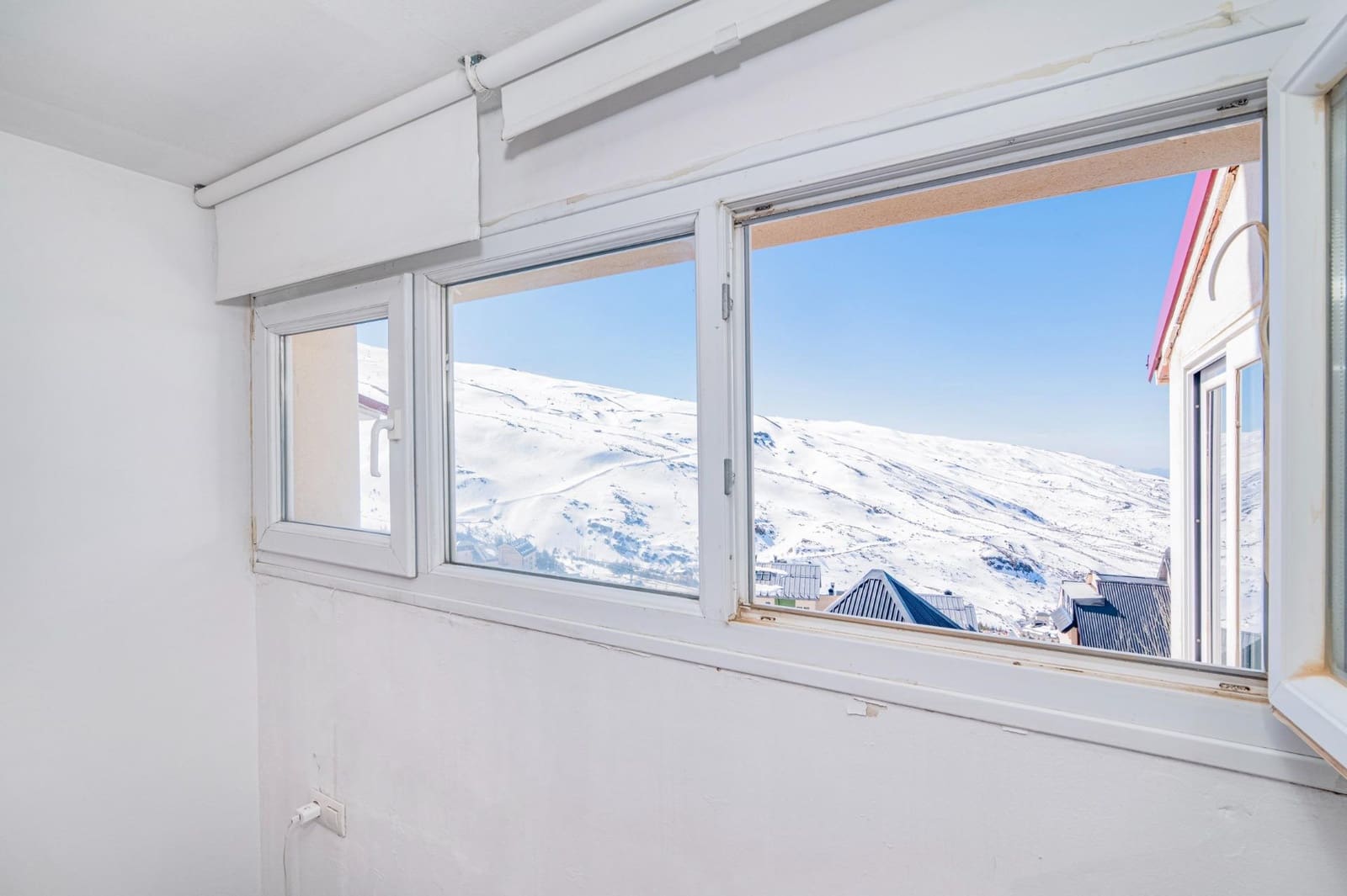 2 soveværelse Lejlighed til salg i Sierra Nevada med swimmingpool garage - € 168.000 (Ref: 9814499)