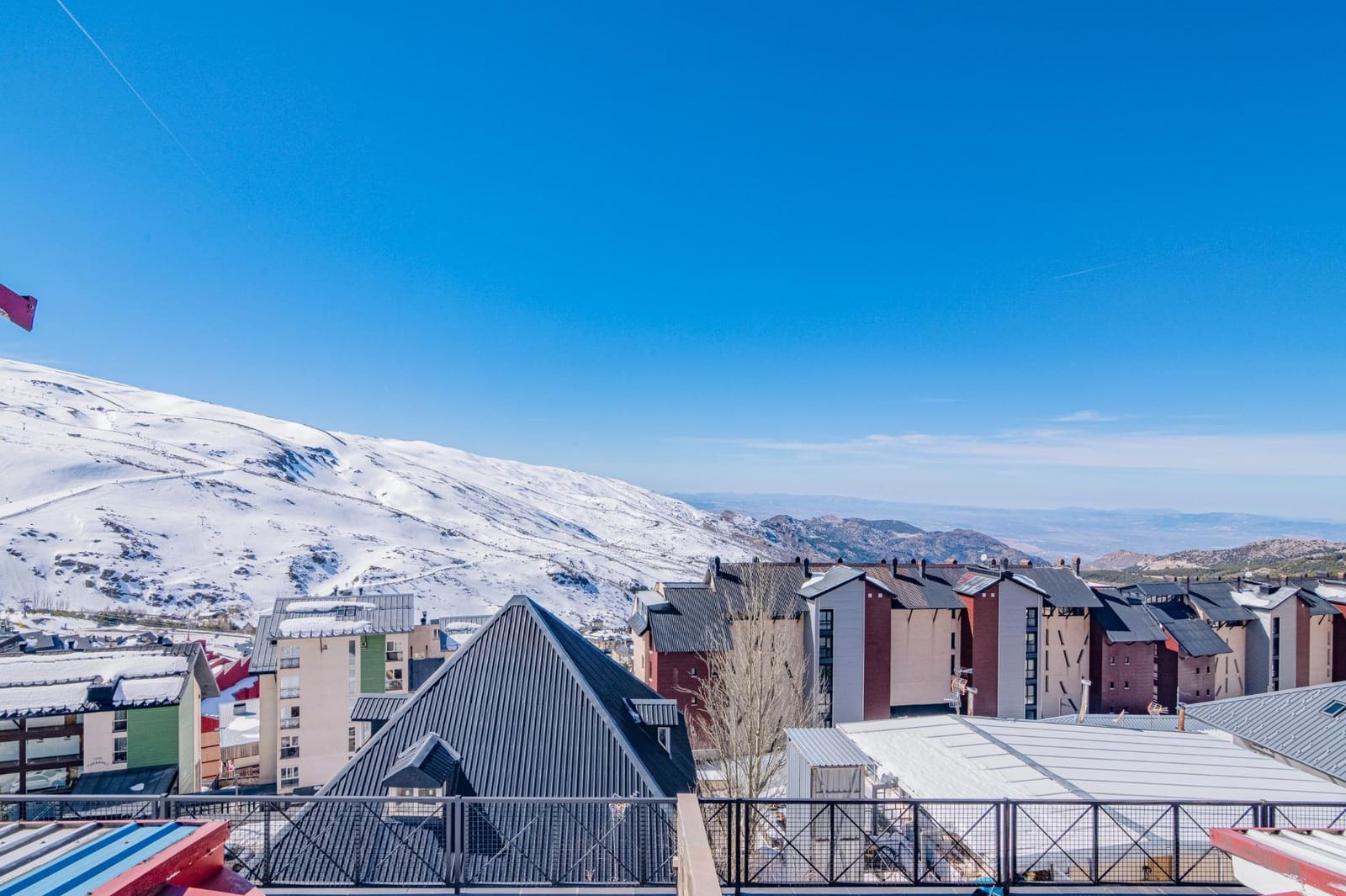 2 soveværelse Lejlighed til salg i Sierra Nevada med swimmingpool garage - € 168.000 (Ref: 9814499)