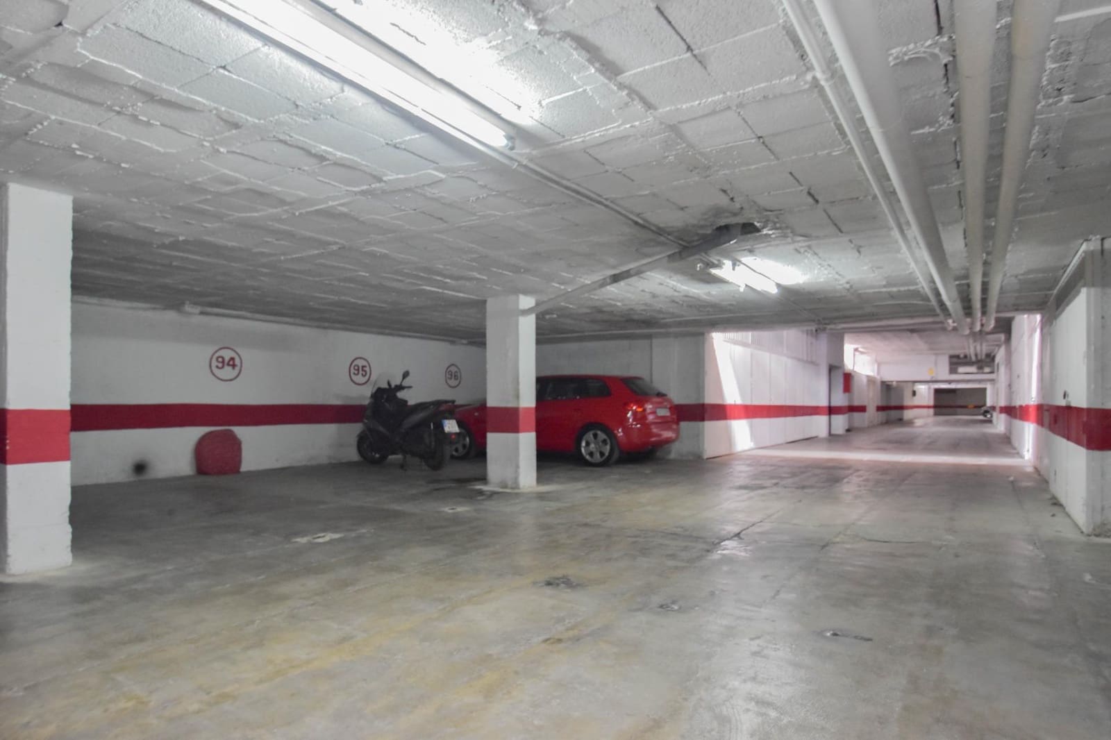 Garage for sale in Granada city - € 6,000 (Ref: 9814500)