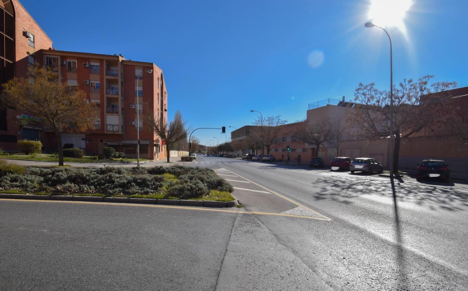 Garage for sale in Granada city - € 6,000 (Ref: 9814500)