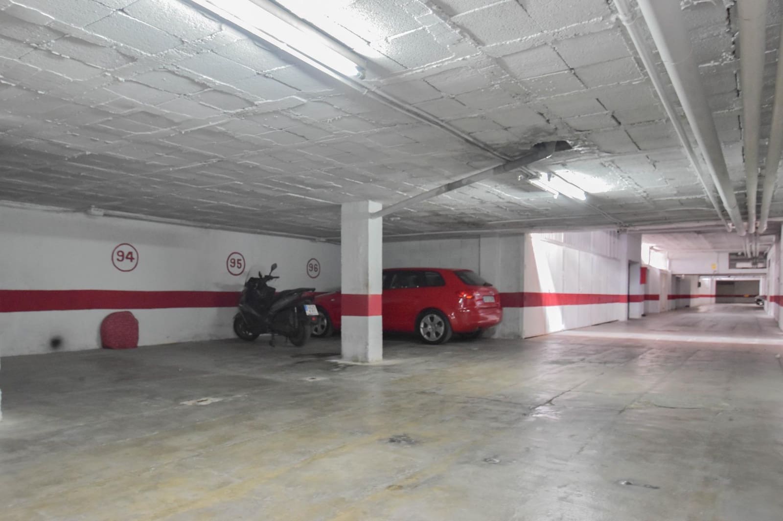Garage for sale in Granada city - € 6,000 (Ref: 9814500)