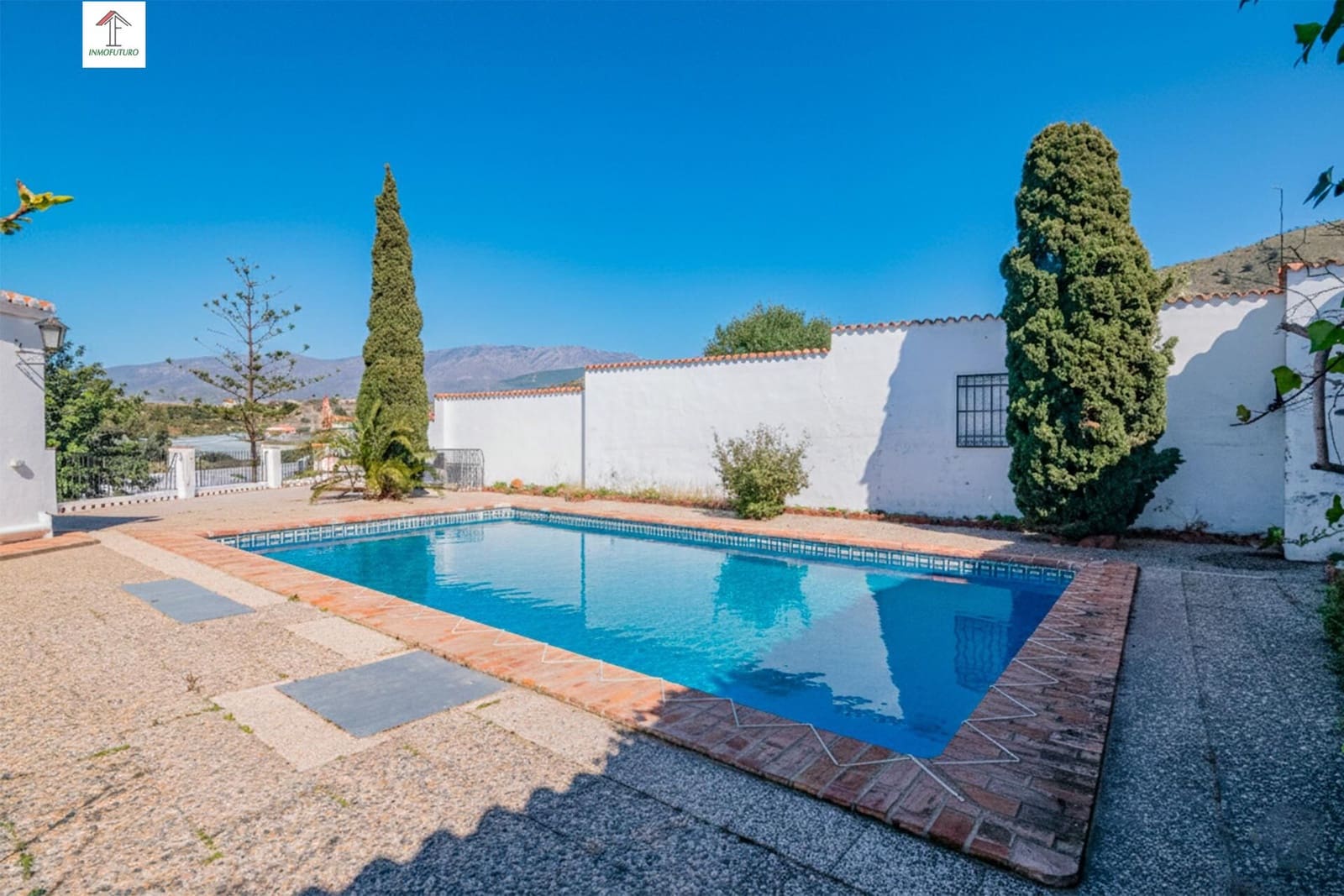 4 bedroom Villa for sale in Motril with pool garage - € 485,000 (Ref: 9814501)