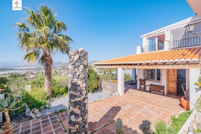 4 camera da letto Villa in vendita in Motril con piscina garage - 485.000 € (Rif: 9814501)