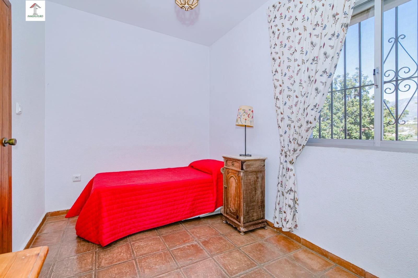 4 bedroom Villa for sale in Motril with pool garage - € 485,000 (Ref: 9814501)