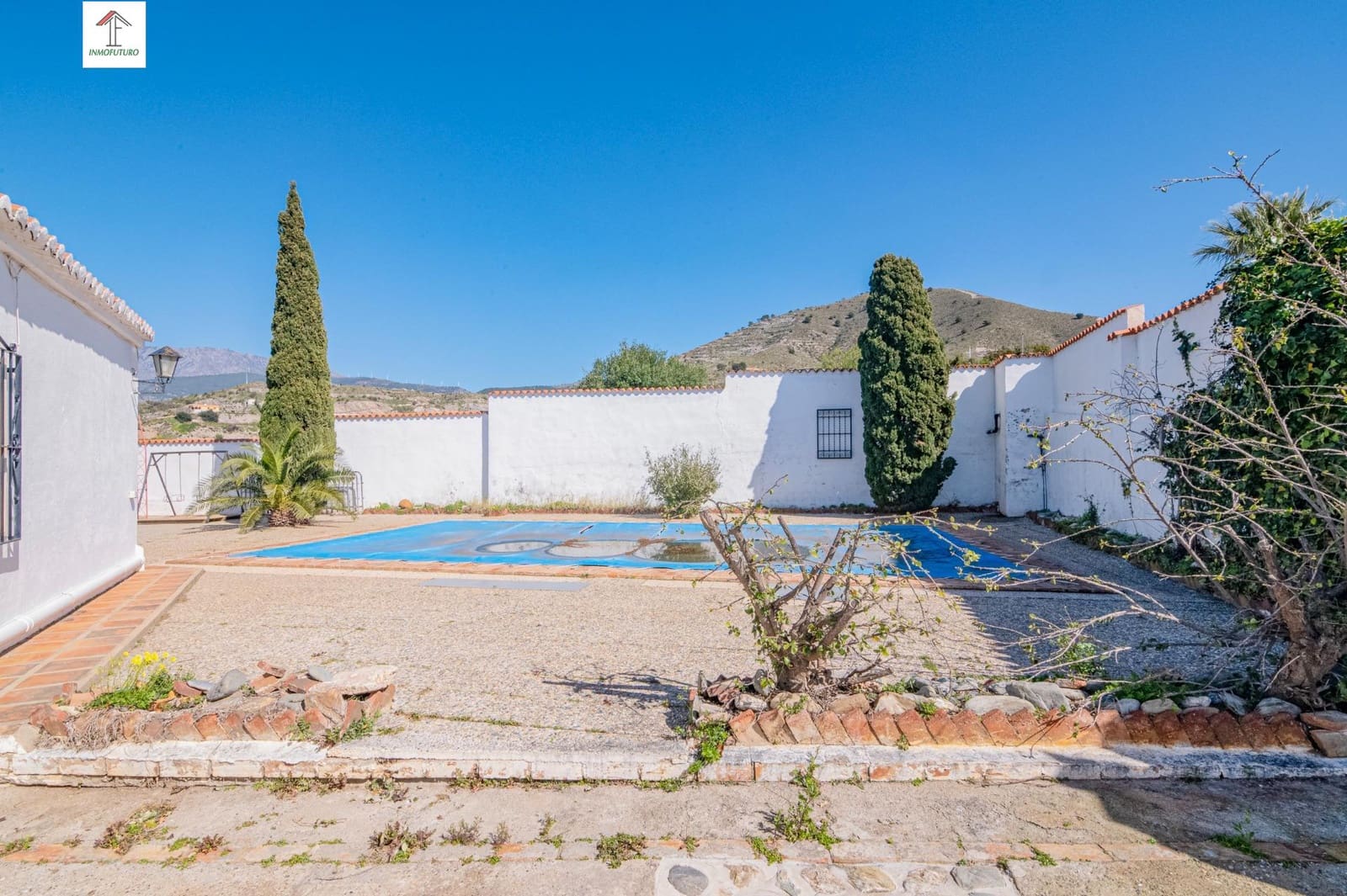 4 bedroom Villa for sale in Motril with pool garage - € 485,000 (Ref: 9814501)