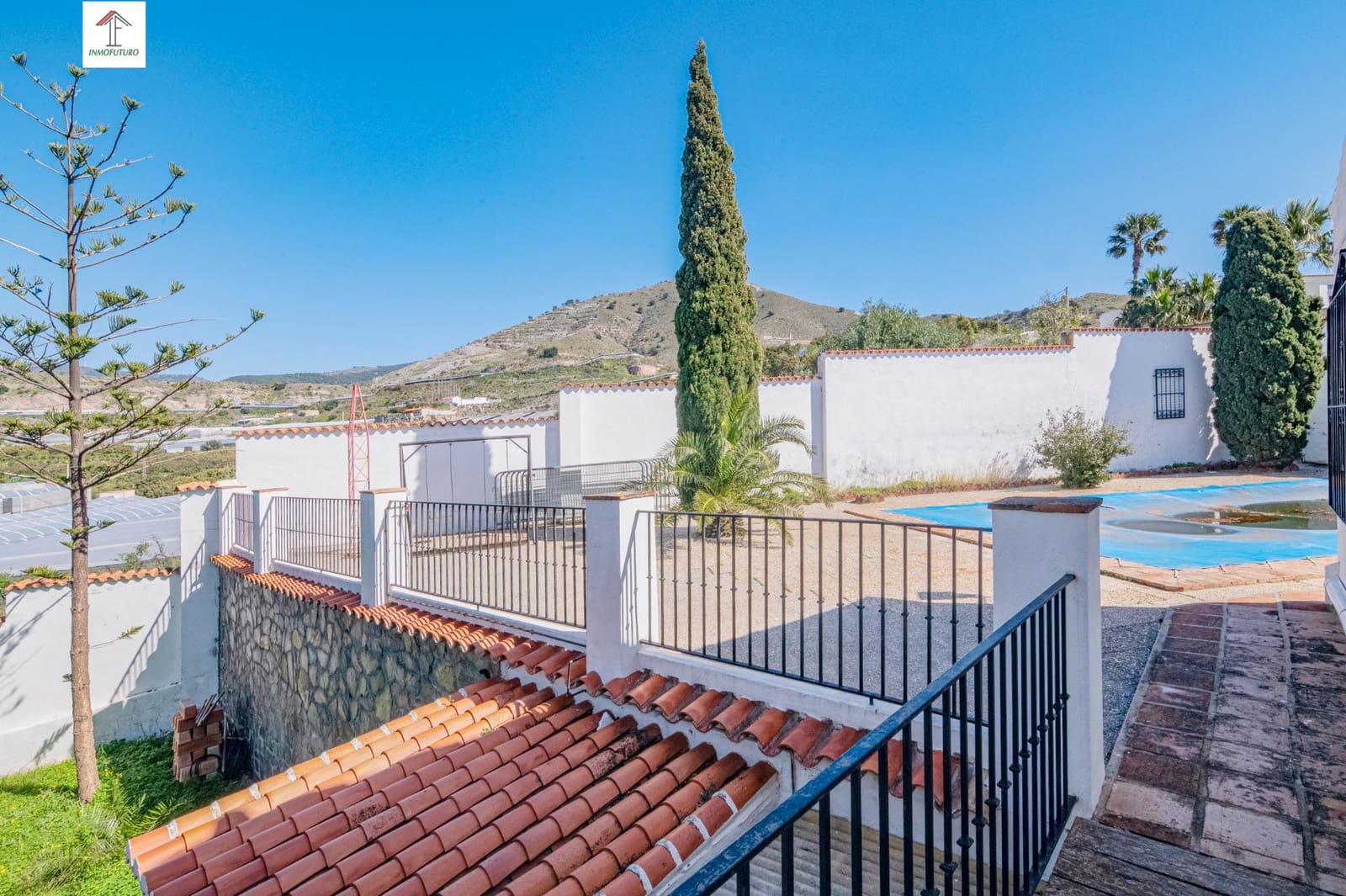 4 bedroom Villa for sale in Motril with pool garage - € 485,000 (Ref: 9814501)