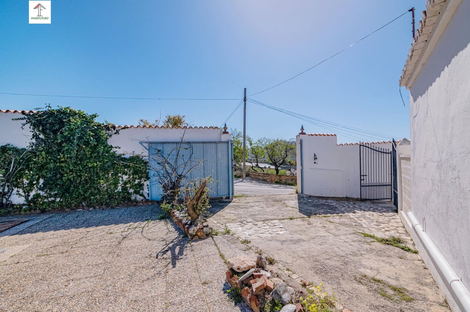 4 bedroom Villa for sale in Motril with pool garage - € 485,000 (Ref: 9814501)