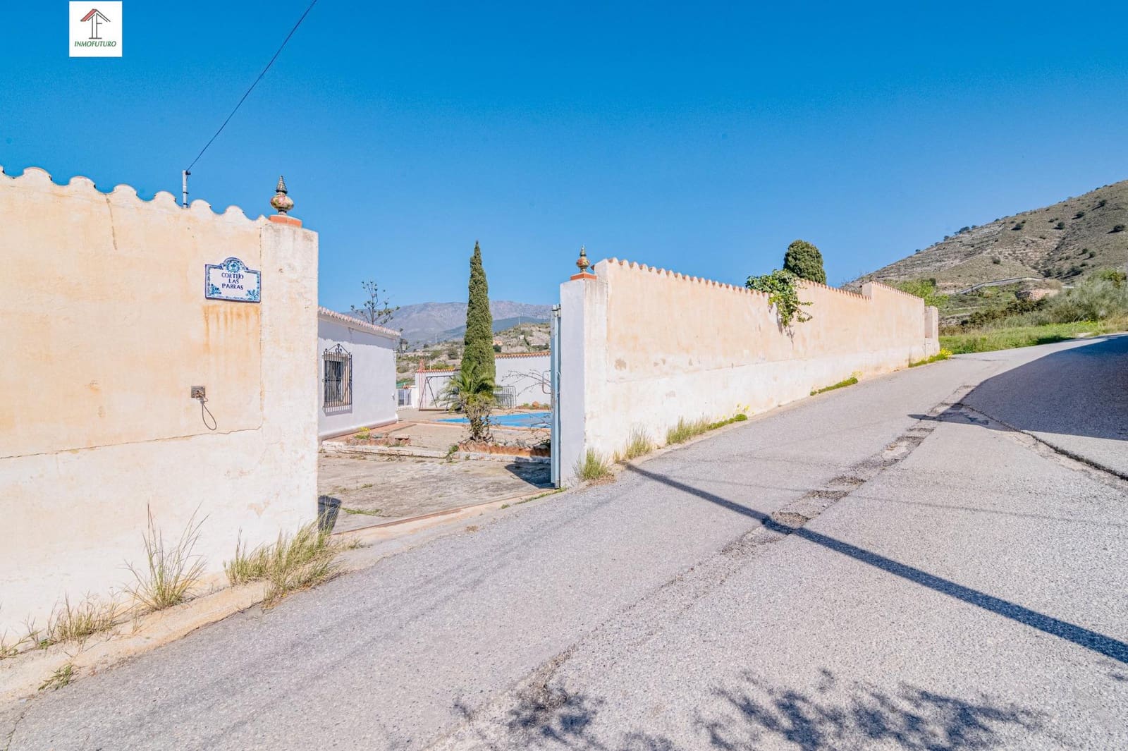 4 bedroom Villa for sale in Motril with pool garage - € 485,000 (Ref: 9814501)