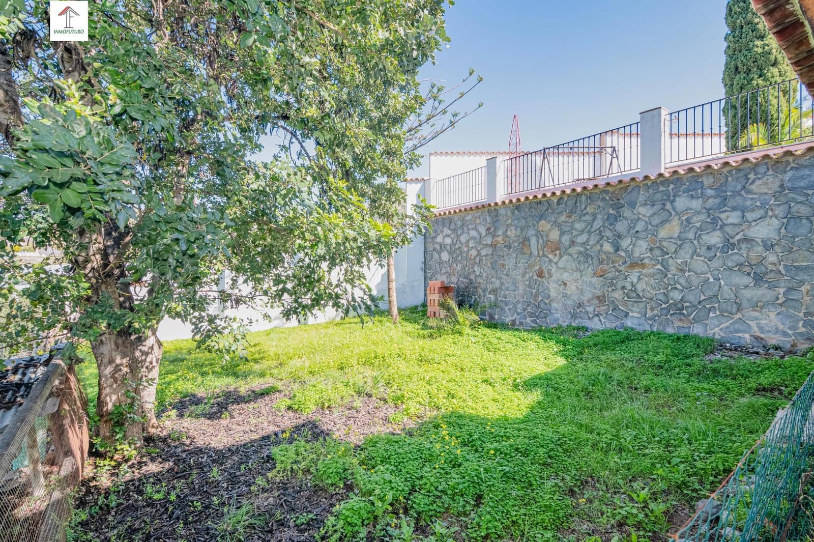 4 bedroom Villa for sale in Motril with pool garage - € 485,000 (Ref: 9814501)